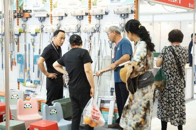 中國(guó)全品類(lèi)日用百貨博覽會(huì)暨廊坊工廠百貨展成功舉辦，助力產(chǎn)業(yè)升級(jí)與消費(fèi)活力