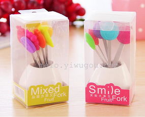 精致生活小物 不銹鋼陶瓷底座可愛笑臉水果叉，讓甜品時光更有趣